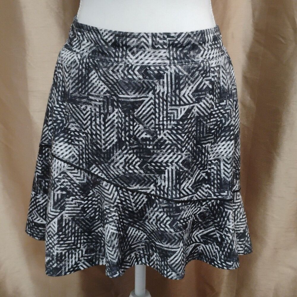 Made for Life Women's Athletic Skort M Black White Geometric Quick Dry